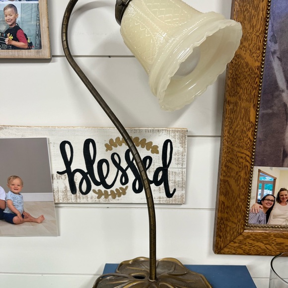 Antique Gilbert New York gooseneck table lamp - Picture 2 of 6